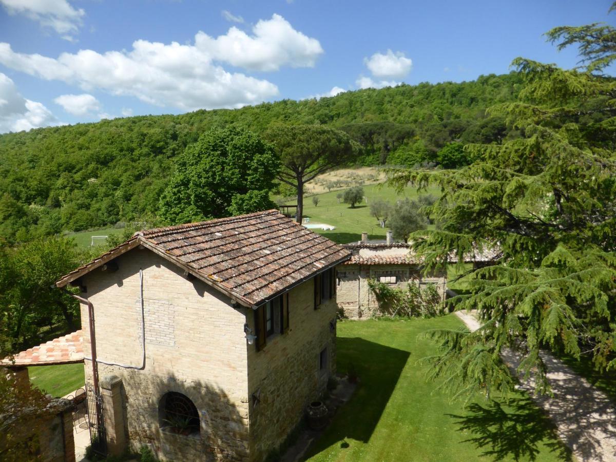 Country House La Casa Paterna 몬테 산타 마리아 티베리나 외부 사진