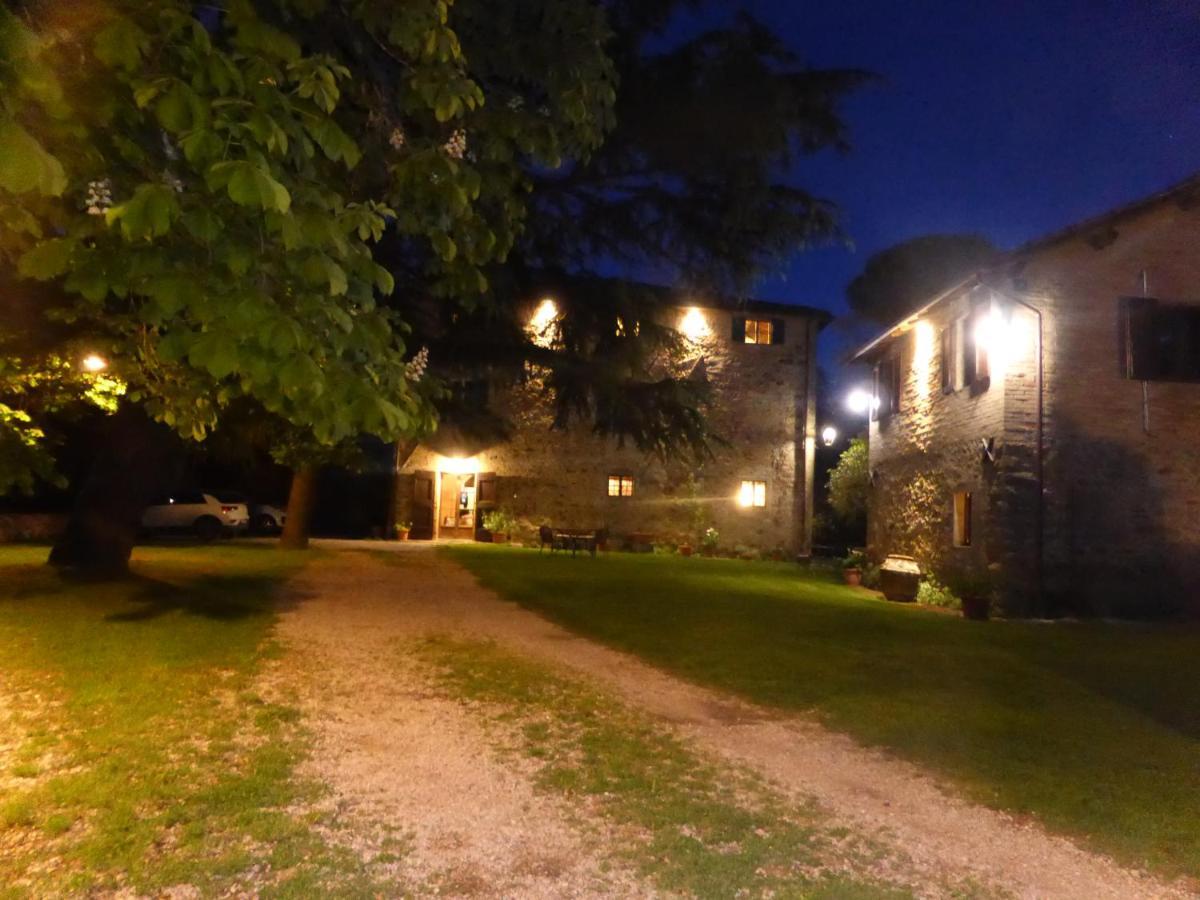 Country House La Casa Paterna 몬테 산타 마리아 티베리나 외부 사진