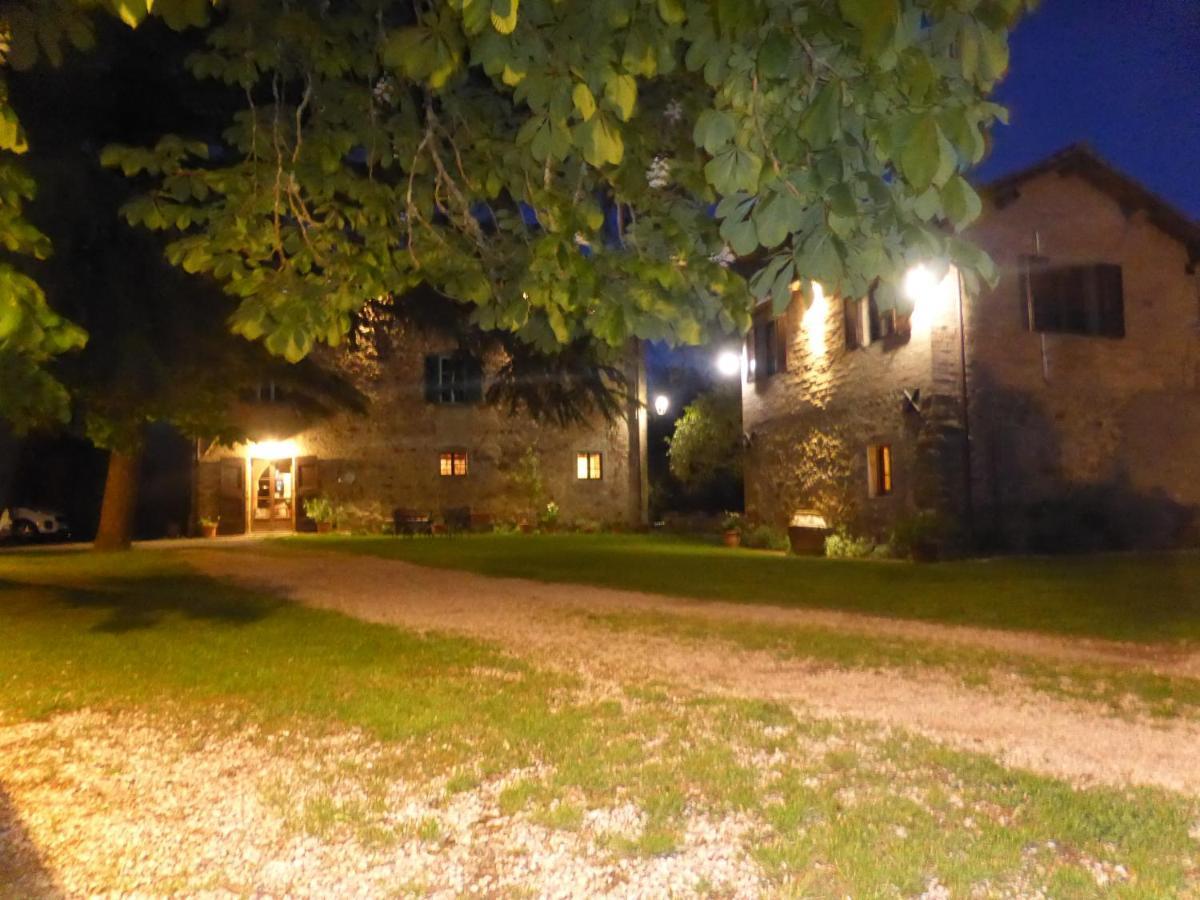 Country House La Casa Paterna 몬테 산타 마리아 티베리나 외부 사진